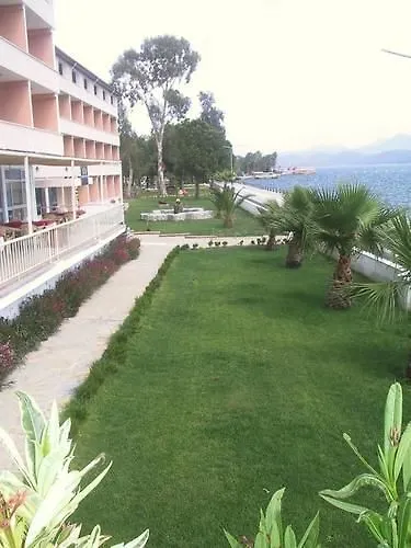 Kaunos Hotel 3*