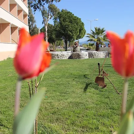 Kaunos Hotel 3*