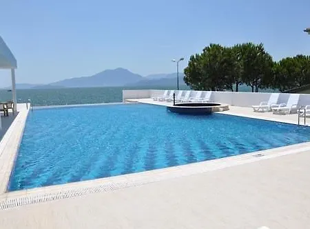 Kaunos 3*